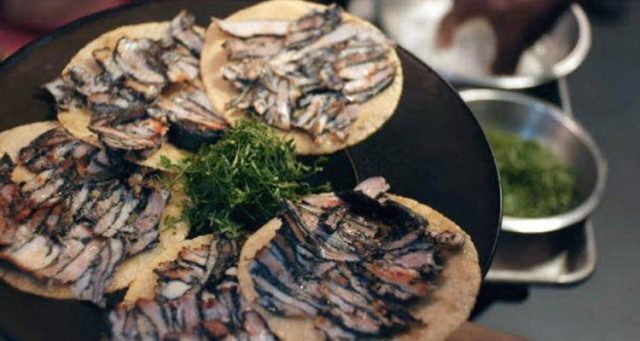 tacos de pastor negro en merida