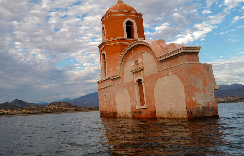 iglesias bajo el agua México