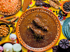 Mole Poblano; 5 históricos datos que no conocías Mole poblano