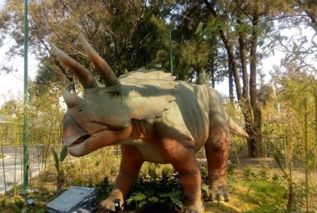5 parques con temática de dinosaurios en México