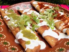 ¿Uno o dos? La pregunta que te harán en la Feria del Molote ¿Uno o dos? La pregunta que te harán en la Feria del Molote