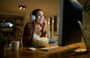 Día del Cine Mexicano: 9 nominadas al Ariel 2022 para ver en streaming Día del Cine Mexicano 9 nominadas al Ariel 2022 para ver en streaming, Imagen de Drazen Zigic via Freepik